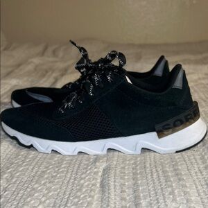 Sorel Black and White Athletic Shoes size 7.5